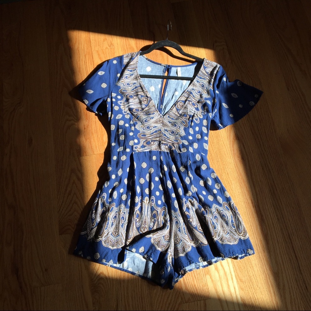 Solemio paisley blue short-sleeve romper, Medium